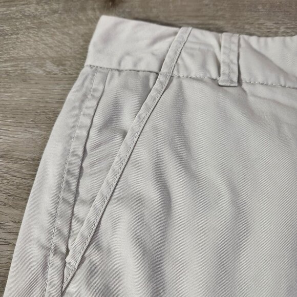 J.Crew Beige Classic Twill Bermuda Shorts With 7" Inseam Womens Size 4 - Picture 6 of 11
